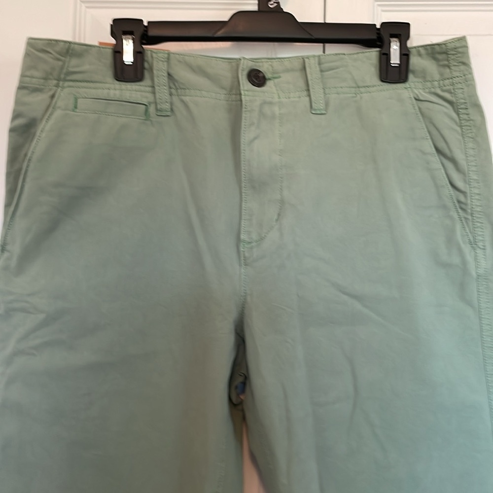 NWT Urban Pipeline green 34x30 Pants. Front/back pockets Straight leg flat front